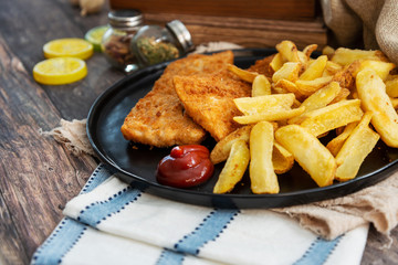 British Traditional fish and chips and tartar sauce