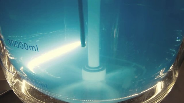 Chemical reactor mixer.