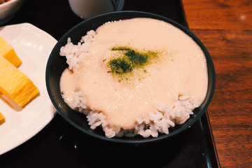 麦とろろご飯