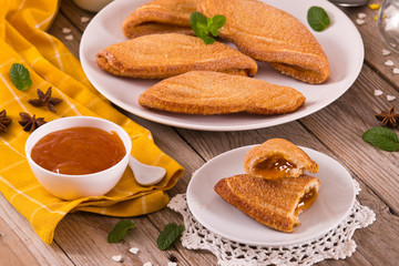 Florentines sweet puff pastries.