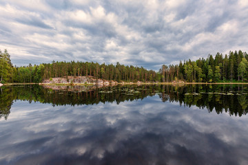 Fototapeta premium The nothern lake