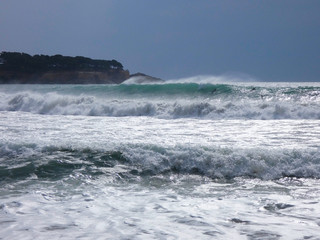 acuático, mar, playa, costa, naturaleza, oceáno, cielo, paisaje, azul, olas, turismo, viajando, caer, cascada, pueblo, roca, tempestad, energía, clima, aerosol, oleaje, Ola, Tormenta, Mala mar, Medite