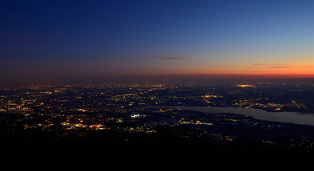 Obraz premium sunset over the city