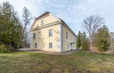 Fototapeta na wymiar vihula manor europe estonia