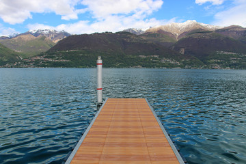 Passerella sul Lago