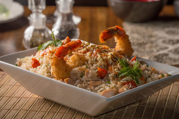 Arroz com salmão e camarão ? Rice with salmon and shimp
