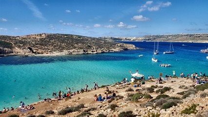 Fototapeta premium blue lagoon and boats in Malta