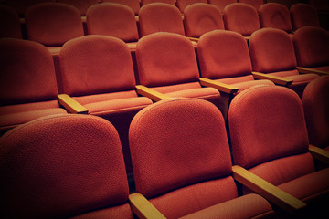 劇場の椅子