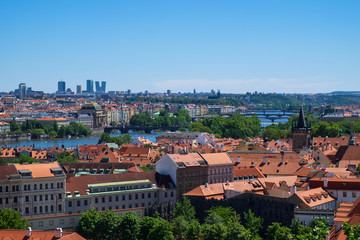 Fototapeta na wymiar Panorama von Prag/Tschechien mit Moldau