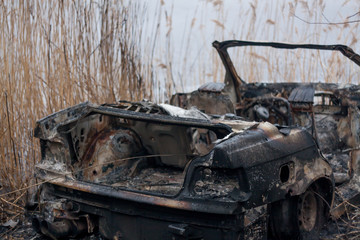 burnt car, car werc, set on fire, arsonist, burnt car in the open air