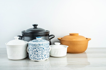 Chinese health soup ceramic stew casserole casserole background material