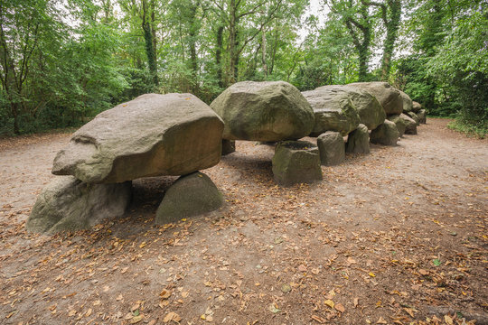 Looking at the right side of Dolmen D27 in the vicinity of Borger