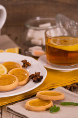 Lemon tartlets.