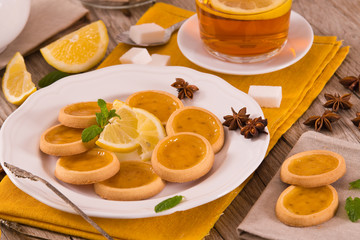 Lemon tartlets.
