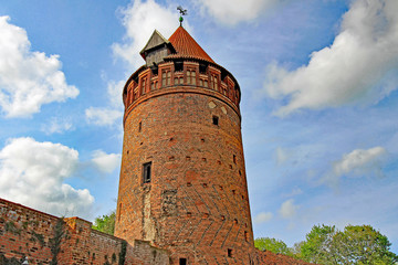 Tangermünde: Gefängnisturm mit Mauer (14. Jh., Sachsen-Anhalt)