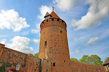Tangermünde: Gefängnisturm mit Mauer (14. Jh., Sachsen-Anhalt)