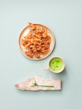 Fried scrips with green dip
