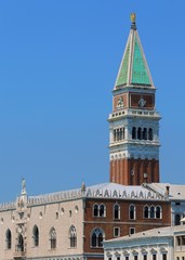 Fototapeta na wymiar Bell Tower of Saint Mark and the palace of Doges in Venice
