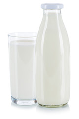 Frische Milchglas Milchflasche Milch Glas Flasche freigestellt Freisteller isoliert