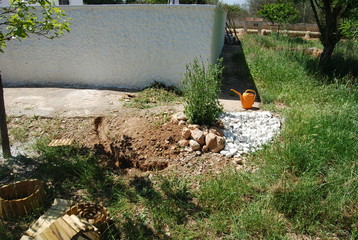 Broken White Marble, Garden Rockery Construction 