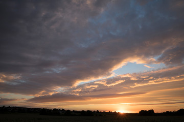 Wolken bei Sonnenuntergang