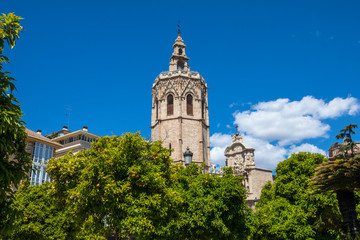 Fototapeta na wymiar Torre del Micalet in Valencia