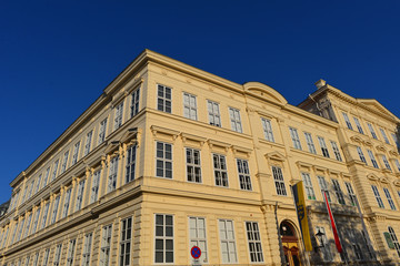 Fototapeta na wymiar Denkmalgeschützte Architektur in Baden bei Wien
