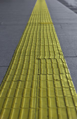 line blind floor  yellow pedestrian