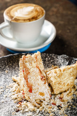 napoleon cake with caramel sauce