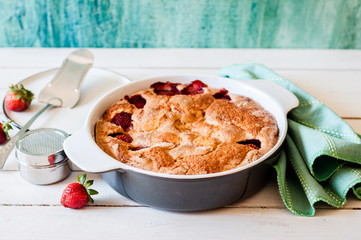 Strawberry Cake in Ceramic Pan