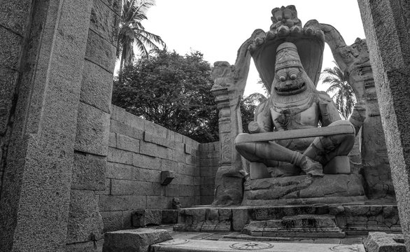 ugra narasimha statue