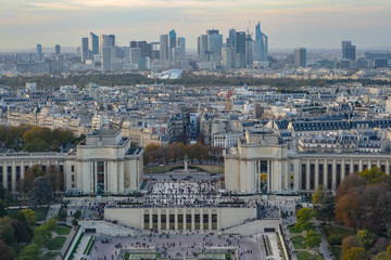 Fototapeta na wymiar Paris, La defense, Parvis de la Defense, Paris