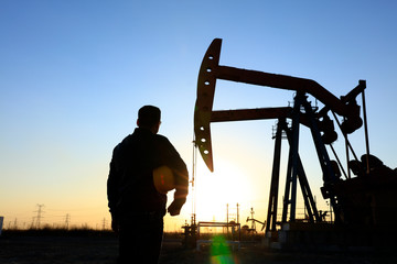 oil field, the oil workers are working