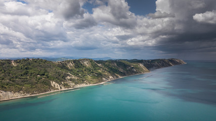 Italia, maggio 2019 - vista panoramica della citta di pesaro e della falesia a picco sul mare del...