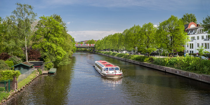 Panorama Alster Fluss Hamburg Leinpfad Fr&uuml;hling
