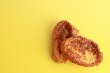 The torrijas are a typical Spanish dessert that is eaten for Easter, are made with milk and bread