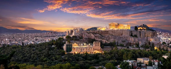 Fototapeten Panorama der beleuchteten Akropolis von Athen, Griechenland, nach Sonnenuntergang am Abend © moofushi