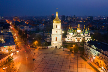 Fototapeta premium St. Sophia Cathedral, on Sophia Square in Kyiv, Ukraine.