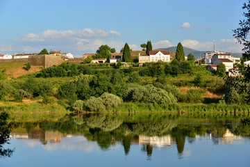 Fototapeta na wymiar Minho river; Between Spain and Portugal, reflexes of Moncao