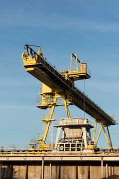 gantry crane for handling coal