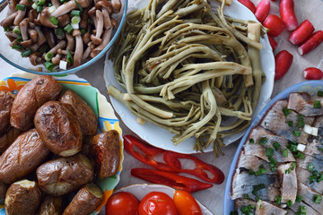 Pickled herring, tumbleweed, mushrooms and vegetables