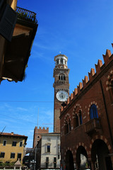 Fototapeta na wymiar The medieval tower of Lamberti in the city of Verona