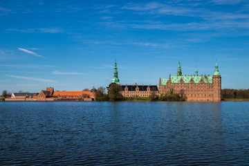 Fototapeta na wymiar Frederiksborg Castle in Hillerod, Denmark.
