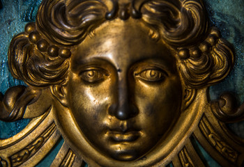 Fototapeta na wymiar Venere Dorata - Golden Venus