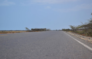 Carretera en medio del desierto 