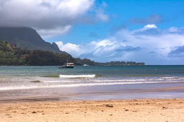 Fototapeta na wymiar The sand beach in the Hanalei Bay, Kauai, Hawaii