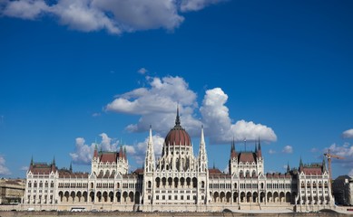 Fototapeta premium Hungarian Parliament central perspective.