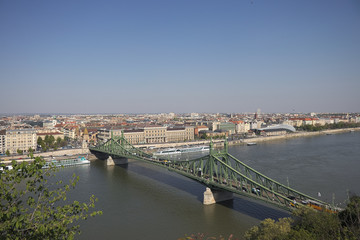 Fototapeta na wymiar Liberty Bridge in Budapest, Hungary.