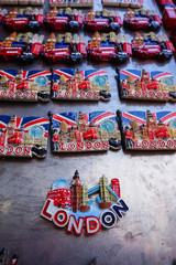 Souvenir en el mercadillo de Portobello