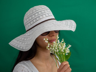 La jeune fille au muguet du 1er mai.